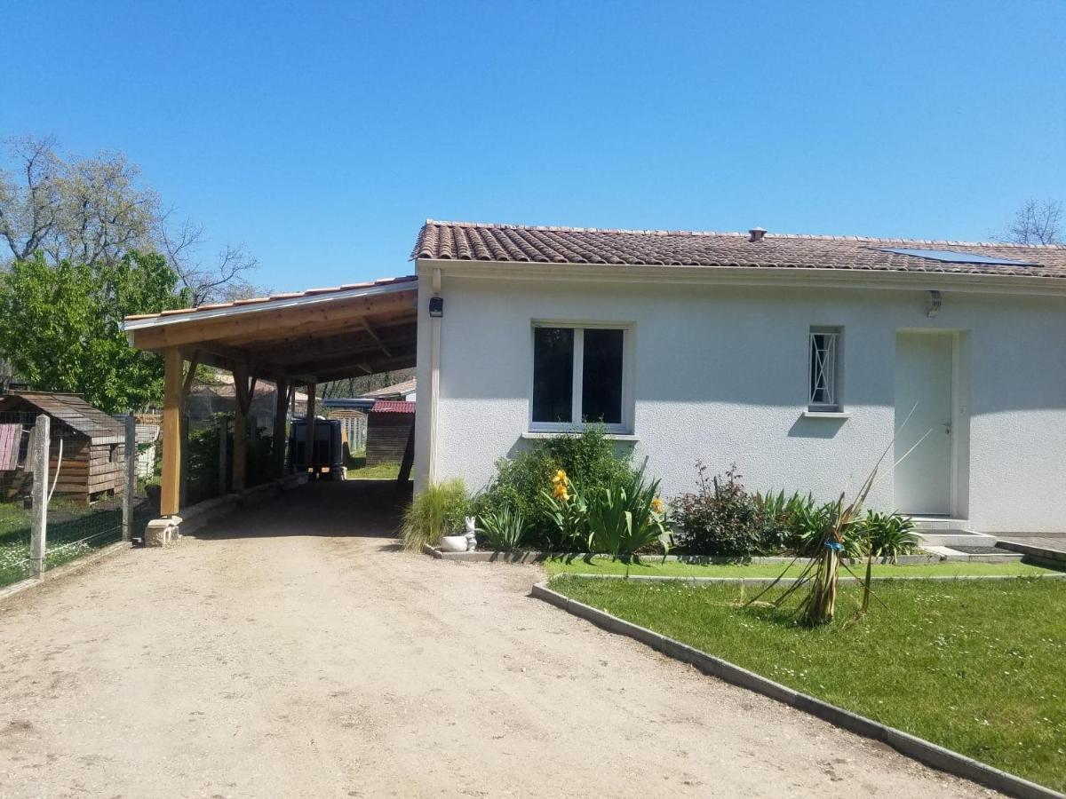 Maison Neuve Au Calme Avec Jardin Villa Gaillan-en-Medoc Exterior photo