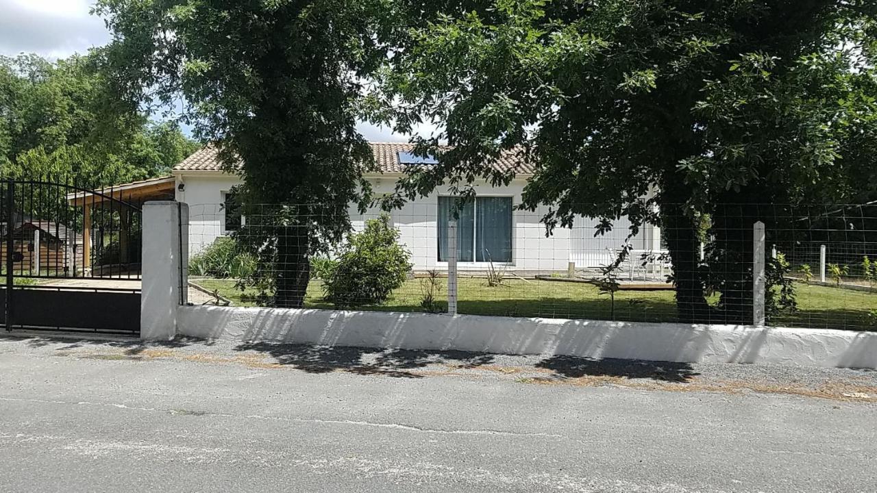 Maison Neuve Au Calme Avec Jardin Villa Gaillan-en-Medoc Exterior photo