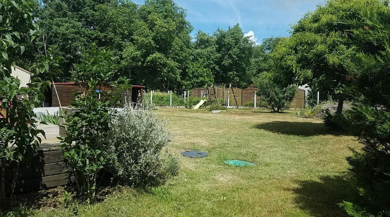 Maison Neuve Au Calme Avec Jardin Villa Gaillan-en-Medoc Exterior photo